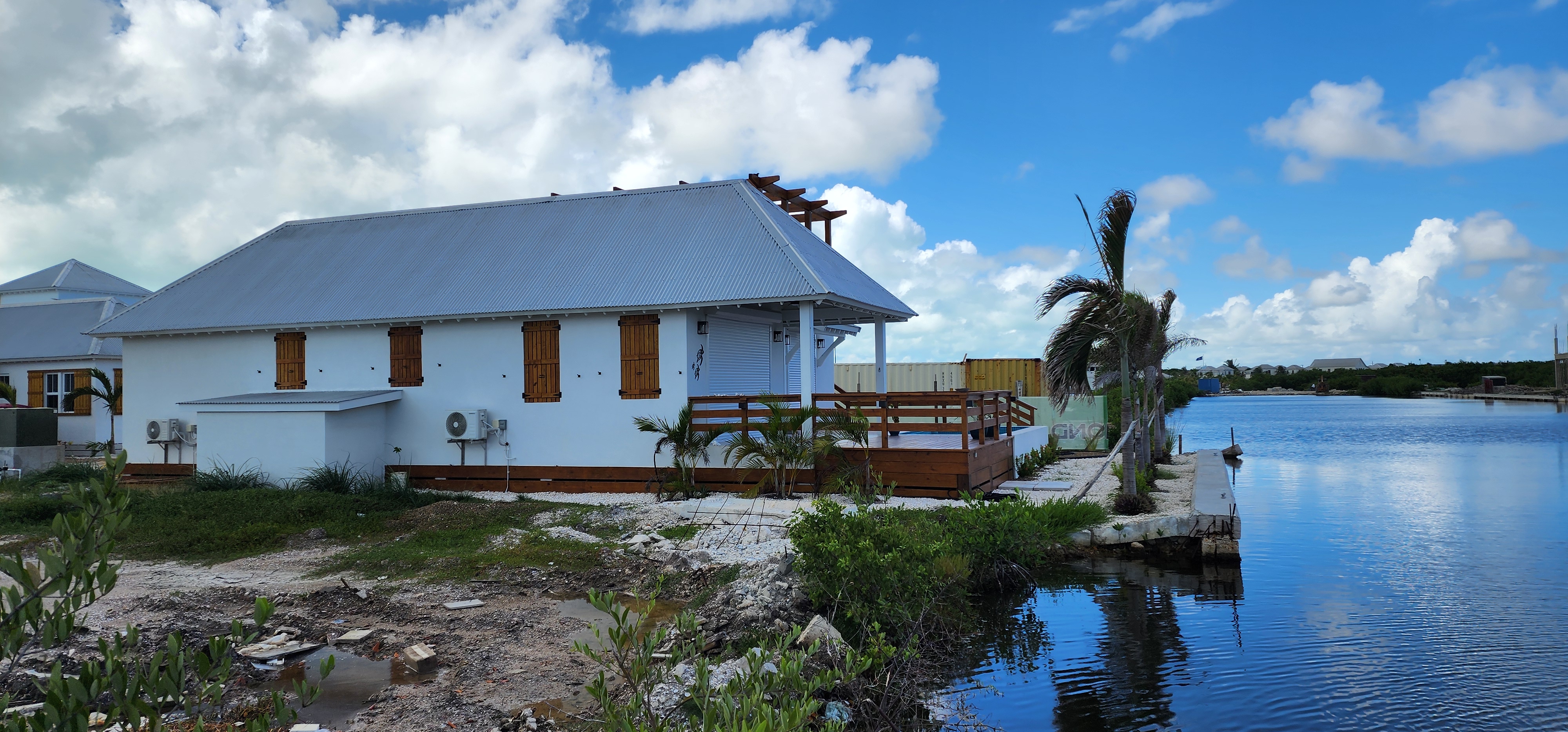 Caribbean cottage on canal in Belize